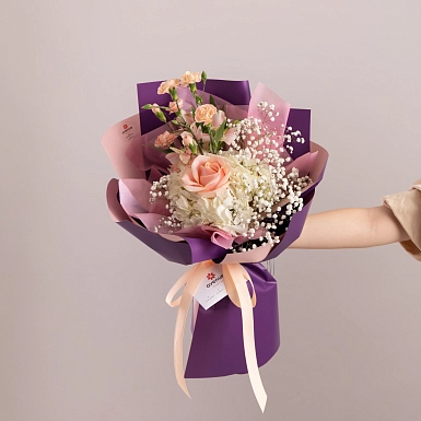 Букет из гортензии и гвоздик "Облачко" - фото 5