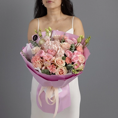 Букет с гортензией "Женственность" фото