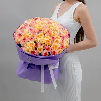 Букет из 101 кремовой и розовой розы 50 см "Тянь-Шань" - фото 3