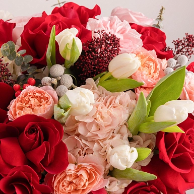 Композиция в сердце с гортензией и розами "Любовное Вдохновение" - фото 6