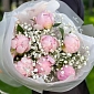 Букет из 7 местных розовых пионов с гипсофилой - фото 6