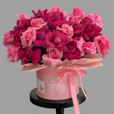 Композиция из 19 роз "Хамелеон" - фото 1