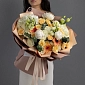 Букет из пионов и гербер "Тепло души" - фото 2