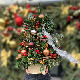 Новогодняя елочка "Праздничное волшебство"