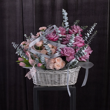 Корзина из роз и кустовых роз "Оазис красоты" - фото 3