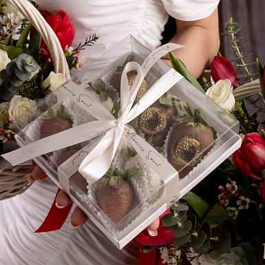 Сет из 2-х букетов в корзинке и клубника в шоколаде 9 шт. "Милашка" - фото 5