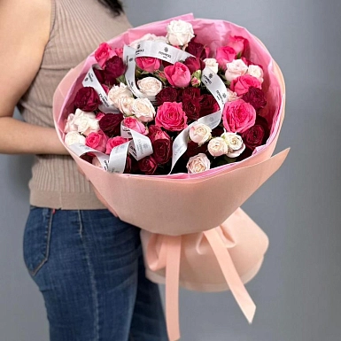 Букет из 15 кустовых роз "Малинка" - фото 2