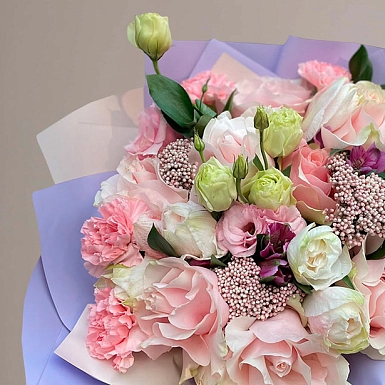 Букет из роз и амариллиса "Морозная нежность" - фото 3