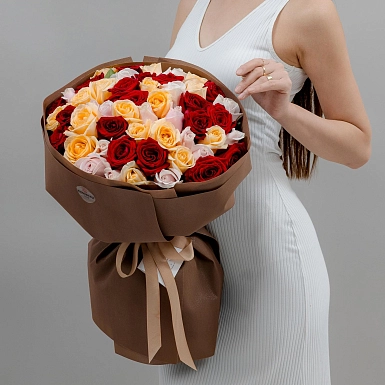 Букет из 51 яркой микс розы 50 см "Тянь-Шань" - фото 2