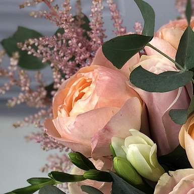 Букет невесты из пионовидных роз "Эстелла" - фото 3