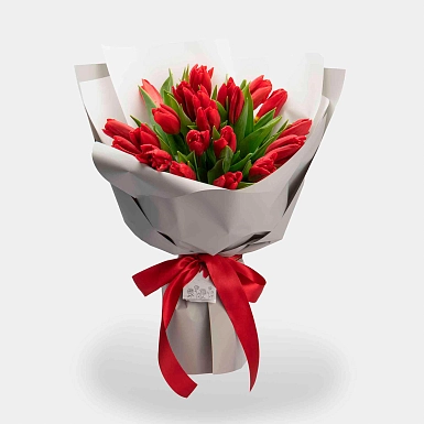 Букет из красных тюльпанов "Strong Love" M - фото 2