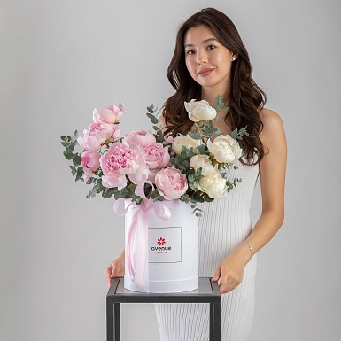 Композиция из пионов "Клубника со сливками" - фото 1