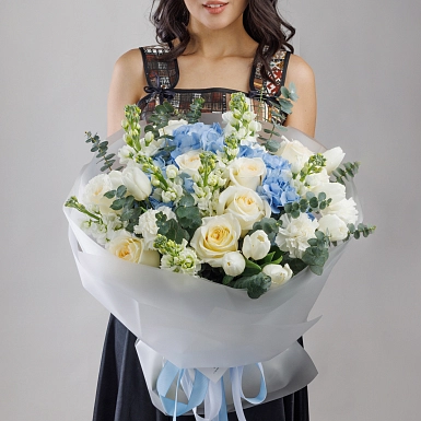 Букет из гортензий и тюльпанов "Ясмин" - фото 2