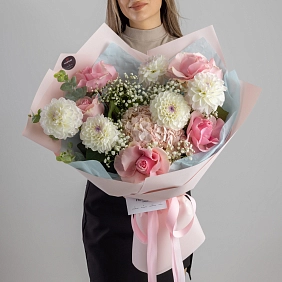 Букет с гортензией “Нежное послание”