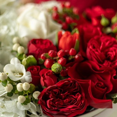 Композиция в виде сердца "Жаным" - фото 6