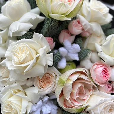 Зимний букет из амариллиса и пионовидных роз "Снежный узор" - фото 5