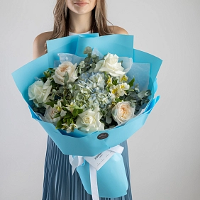 Букет из пионовидных роз "Обещание любви"