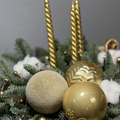 Новогодняя композиция "Золотое свечение" - фото 2