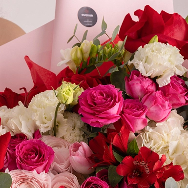 Букет из роз и лизиантусов "Яркое начало" - фото 6