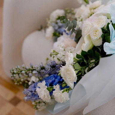 Букет из пионов и дельфиниумов "Айлин" - фото 6