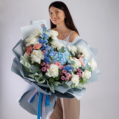 Букет с дельфиниумом "Цвет настроения" фото