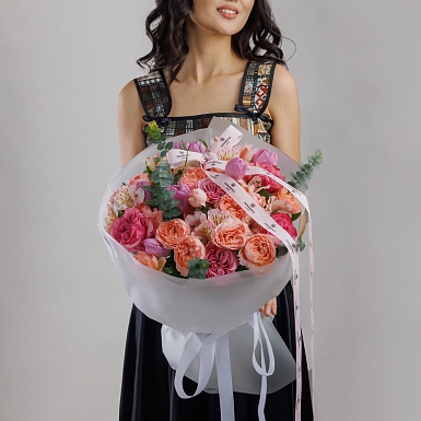 Букет из тюльпанов и пионовидных роз "Сәуле" - фото 1