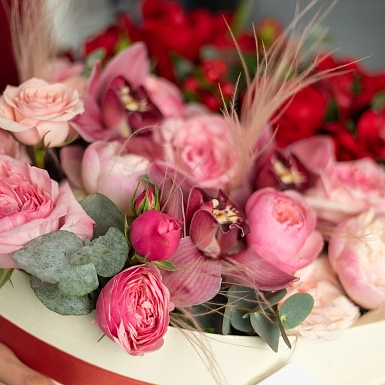 Композиция в виде сердца "Аяулым" - фото 5