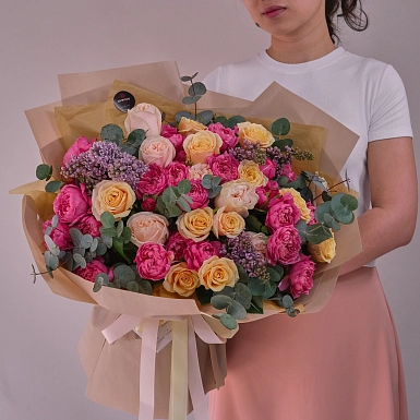 Букет из роз и кустовых роз "Ягодный десерт" - фото 5