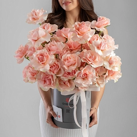 Коробка из 51 Голландской розовой розы