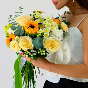 Букет с подсолнухами "Палитра природы"